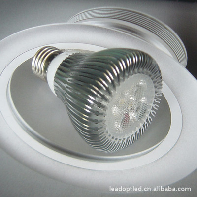 素格灯具 引领LED射灯创新——PAR20 5*1W E27灯座产品解析